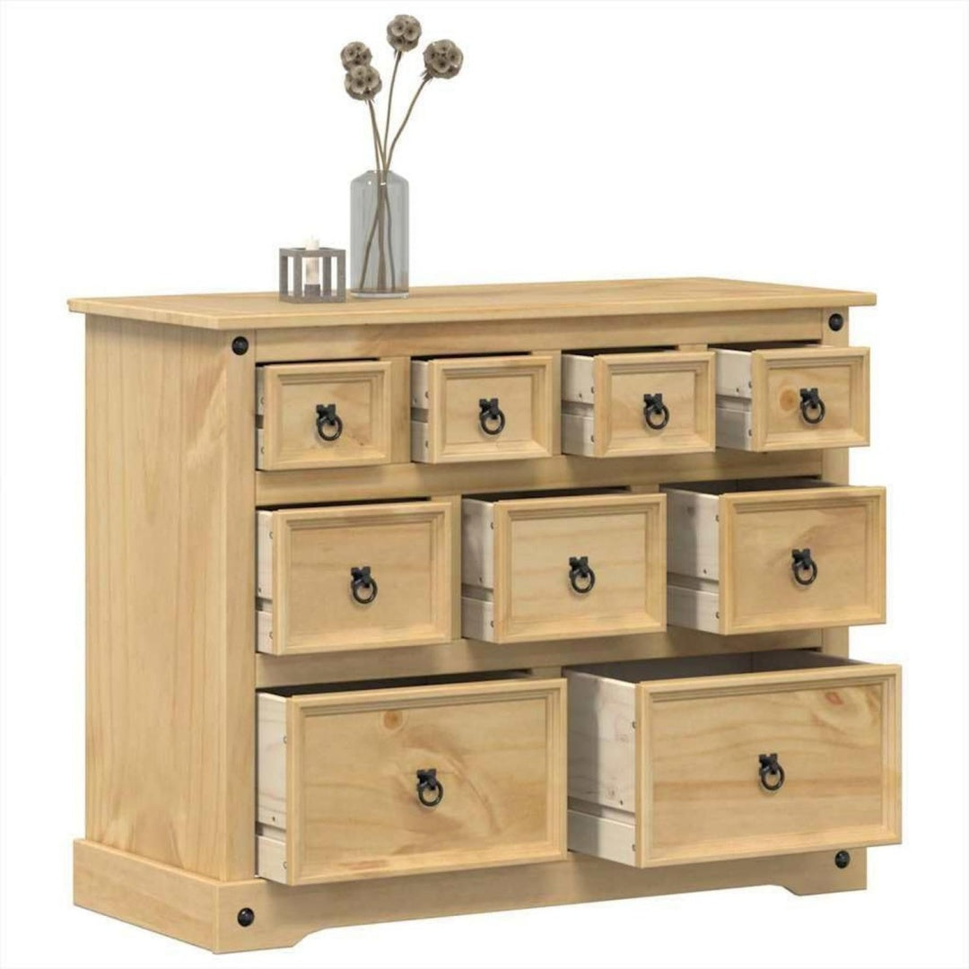 Kiefernholz bestimmt die Materialwahl fuer das Sideboard