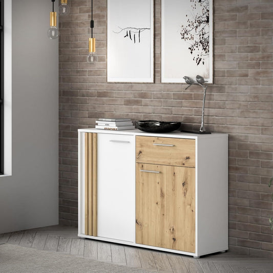 Sideboard mit geschlossenem Stauraum, einer Schublade und strukturierten Fronten