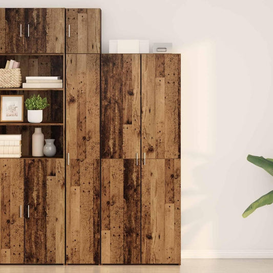 Hochschrank aus Massivholz