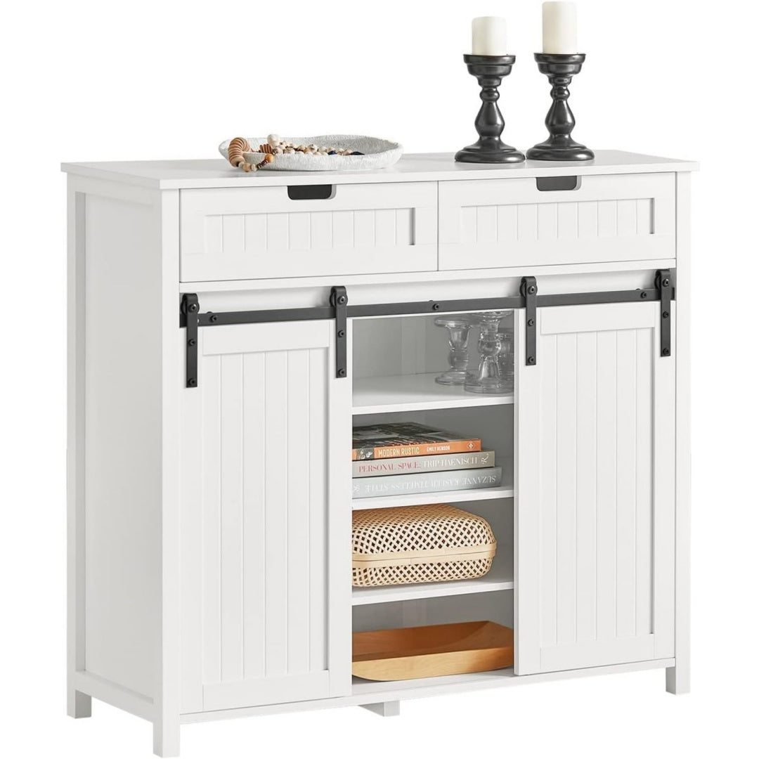 Sideboard mit Schiebetueren und strukturierten Fronten